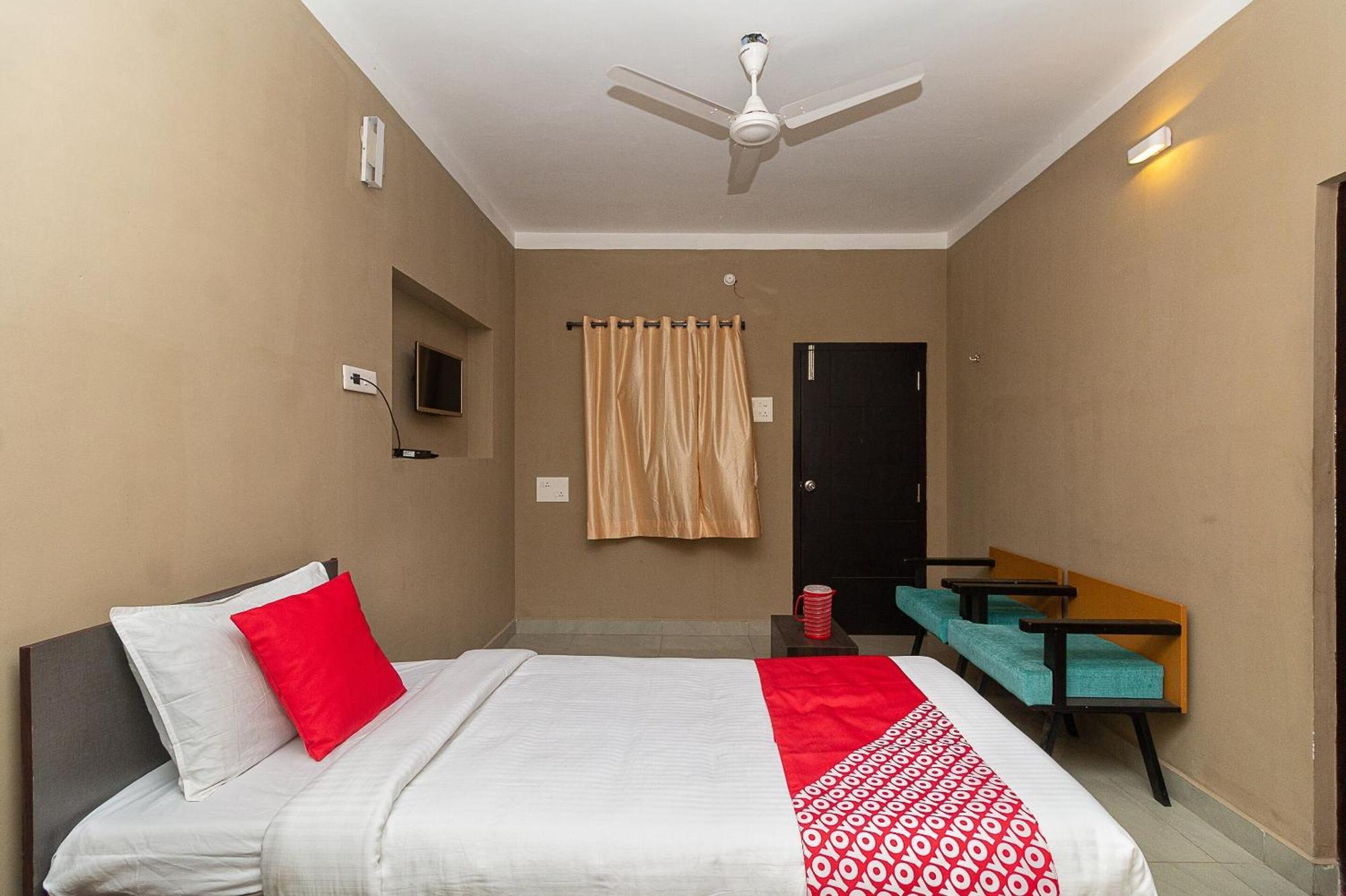 Oyo Green Hills Villa Kuttālam Exteriör bild