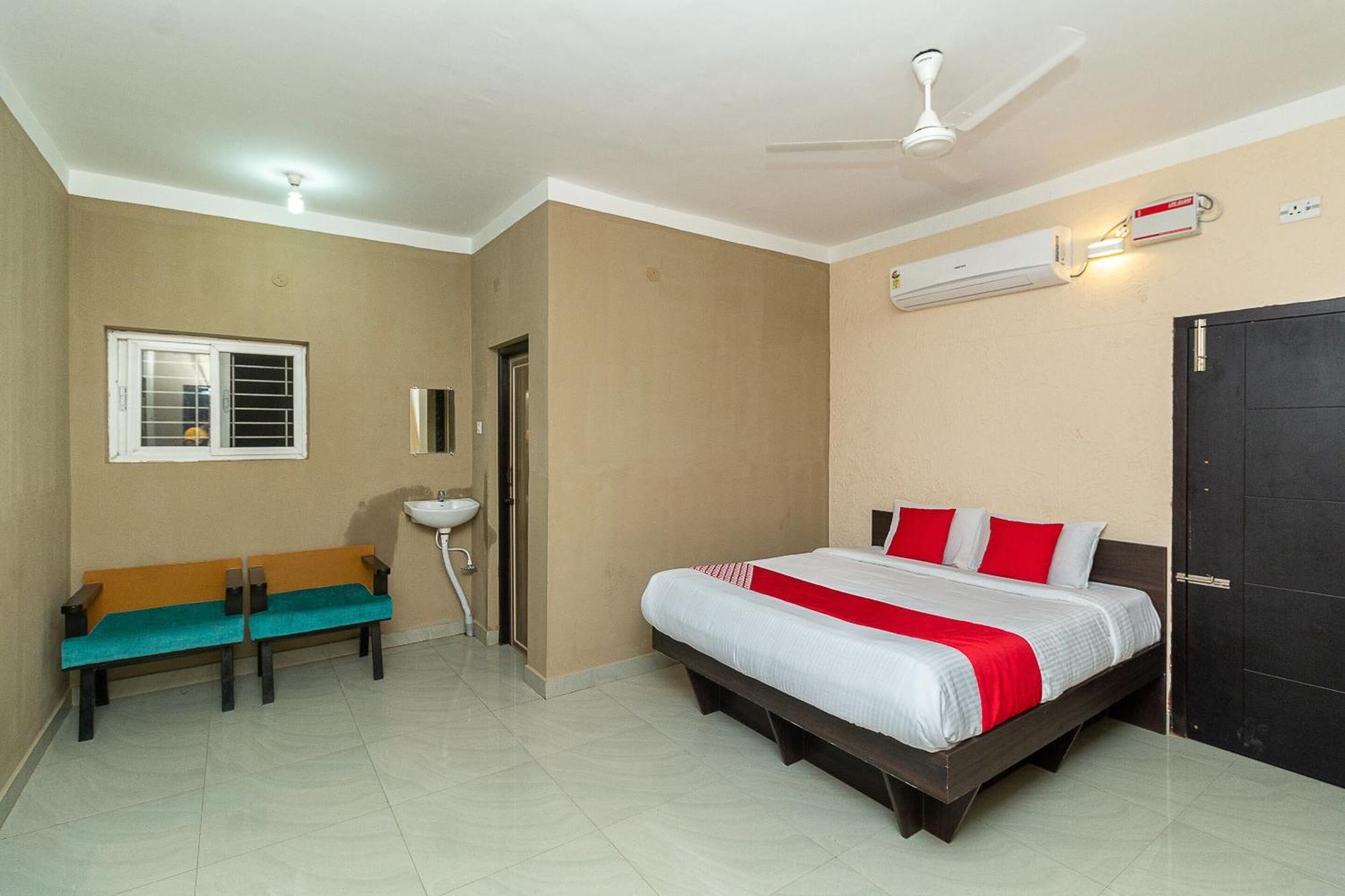 Oyo Green Hills Villa Kuttālam Exteriör bild